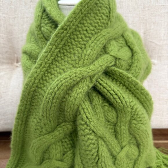 Banana Republic thick Aran cable knit pull-through Cashmere scarf green NWT - Picture 6 of 13